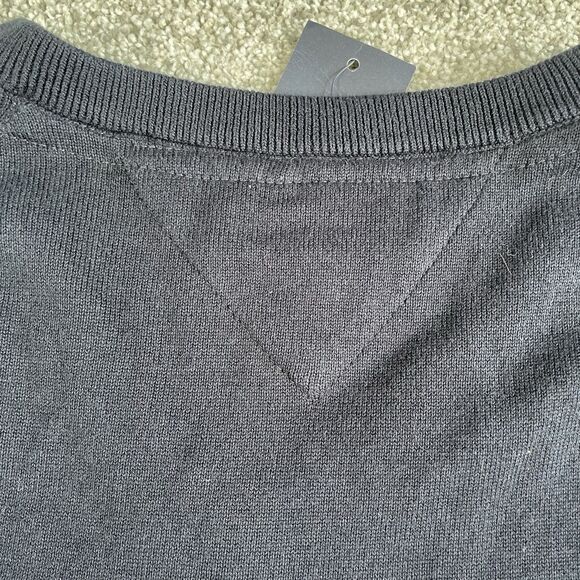 Tommy Hilfiger Mens Long Sleeve Cotton V-Neck Pullover Sweater Blue Size XXL NEW - Picture 4 of 11
